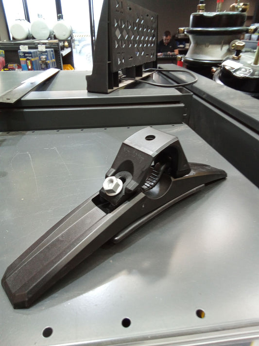 FIJACION TAPABARRO 5039650 PLOK 42MM - Repuestos SEGURIDAD Y ACCESORIOS